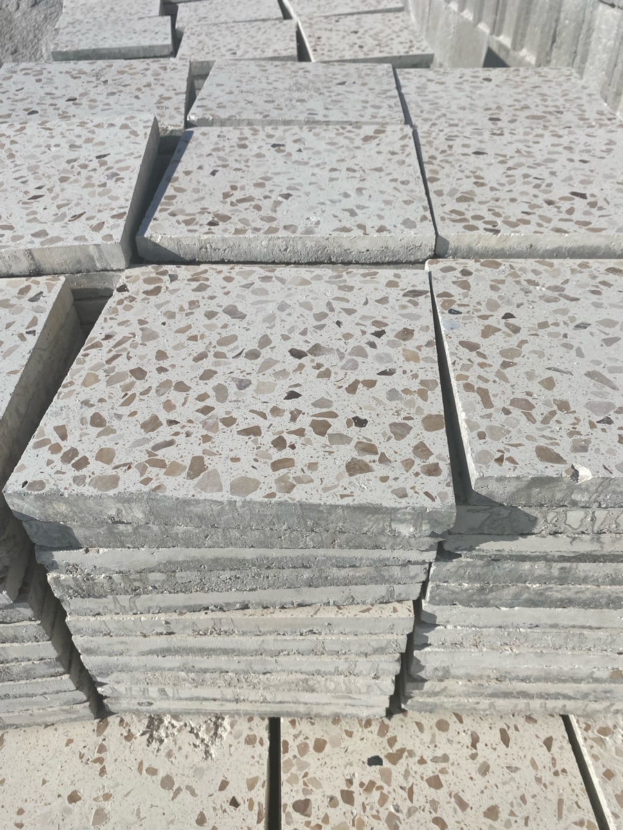 Second quality outside Terrazo  tiles - Image 8