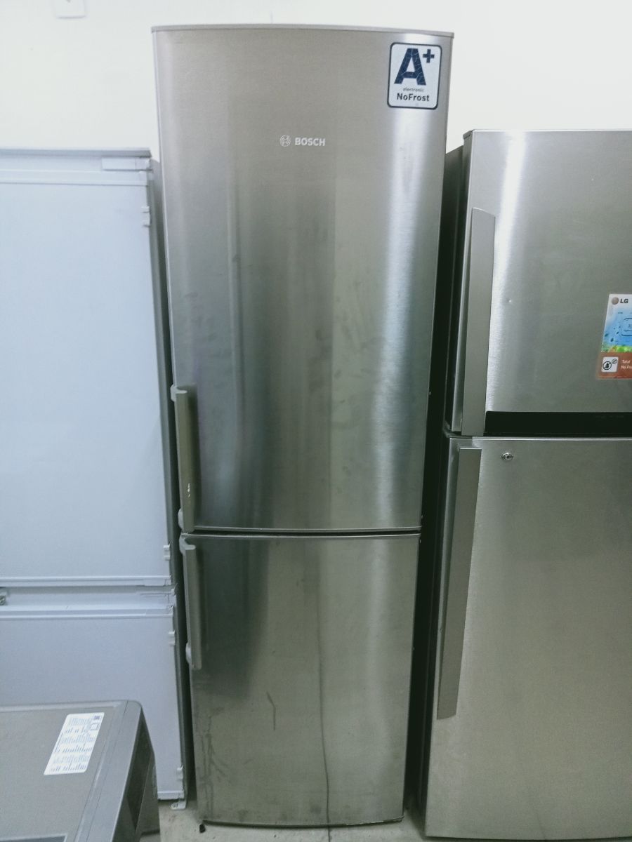 Bosch refrigerator for sale - Image 1