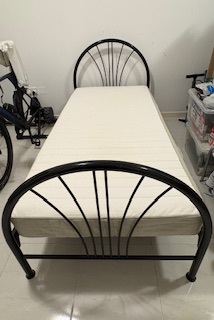 Single bed with Ikea Vesteroy mattress 90x200cm - Image 1