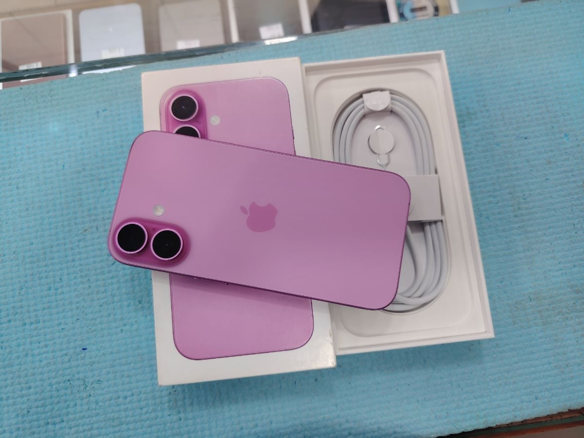I phone 16 128gb pink color - Image 1