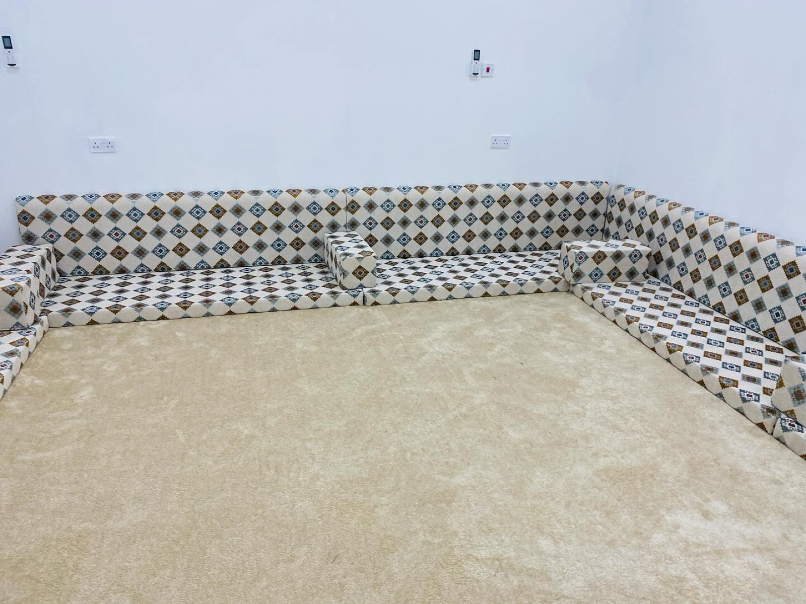 70648802 - Image 17