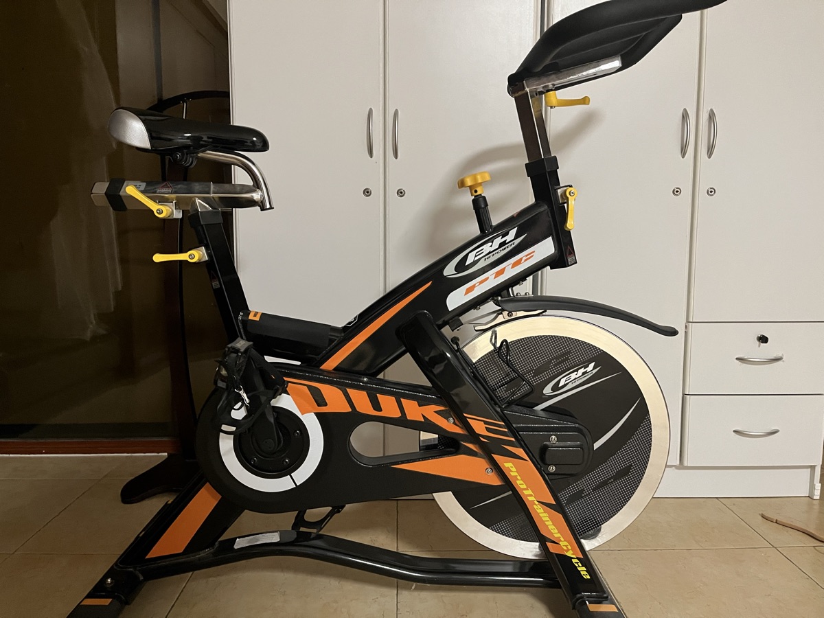 BH Fitness Duke H920 Indoor Cycling Bike – High-Quality Spin Bike - Image 7