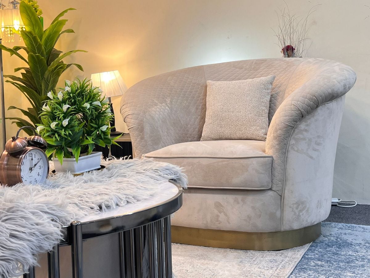 Brand new conditions luxury brand 6 seater sofa - Image 4