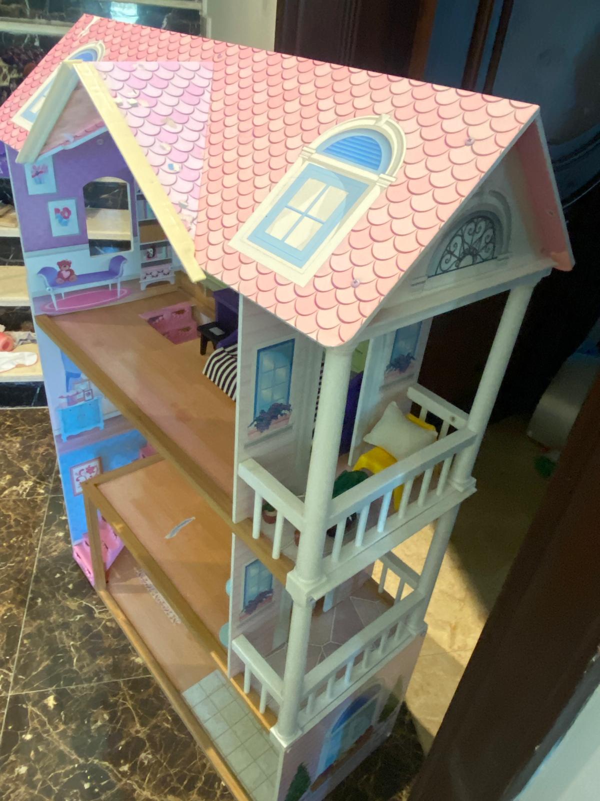Doll house - Image 3