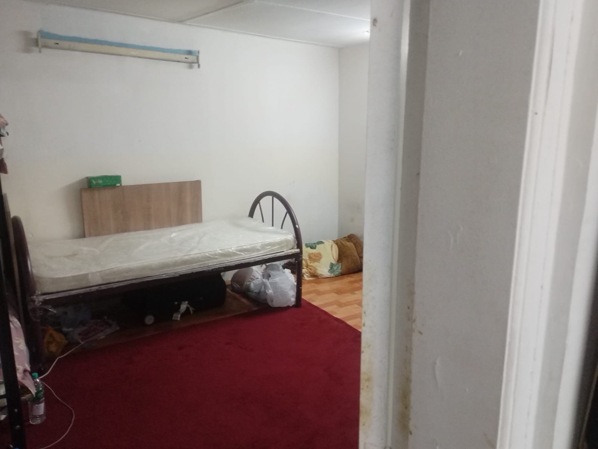 Bed Space in Matar Qadeem - Image 5