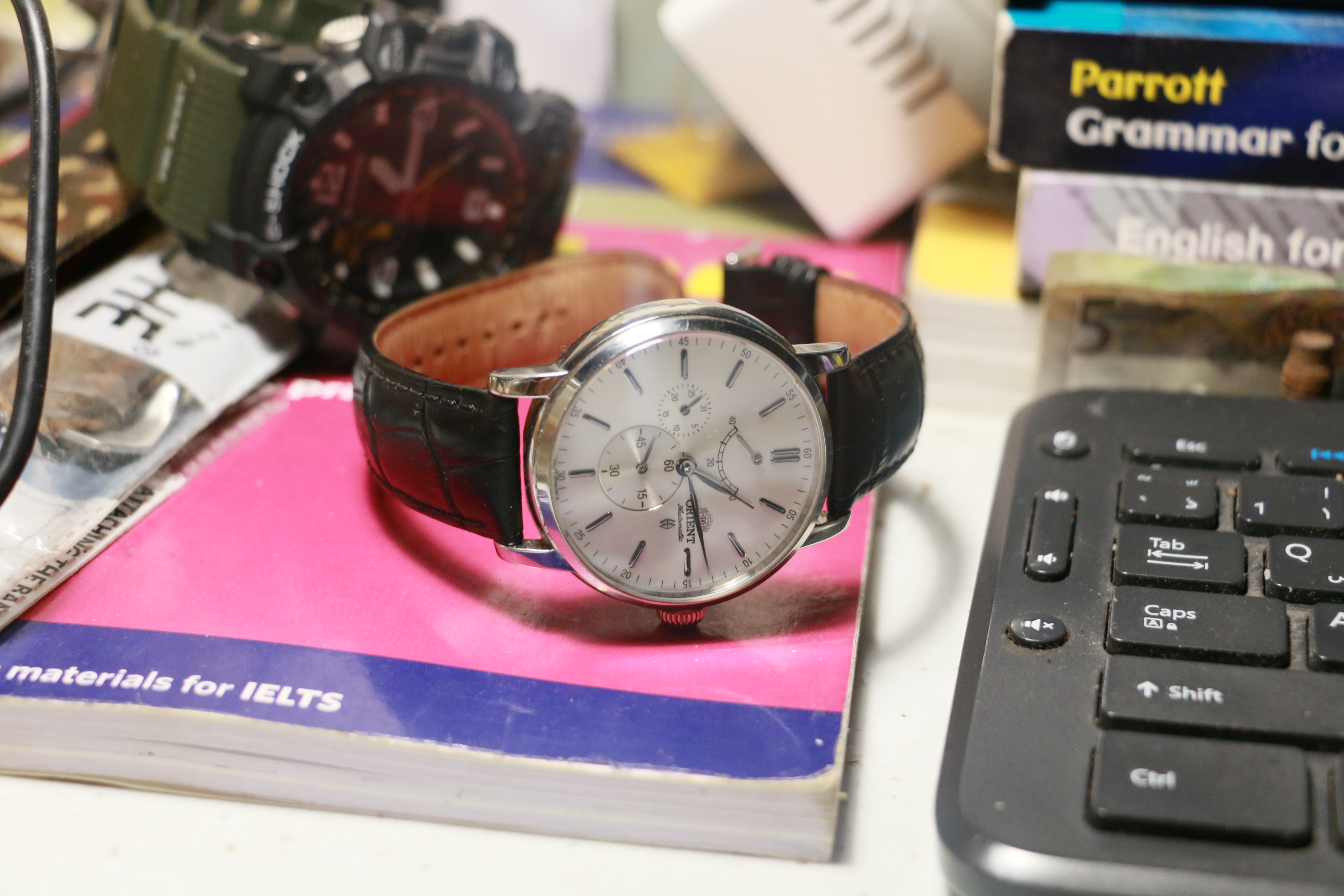Orient Sapphire crystal High End analogue dater power reserve Japan Made - Image 5
