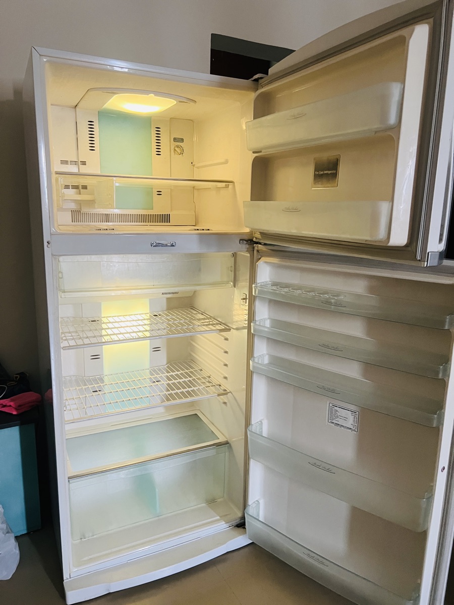 Toshiba Refrigerator - Image 2