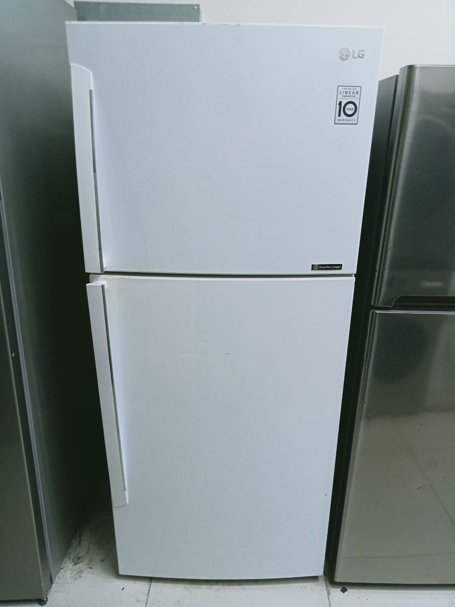 LG refrigerator for sale - Image 1