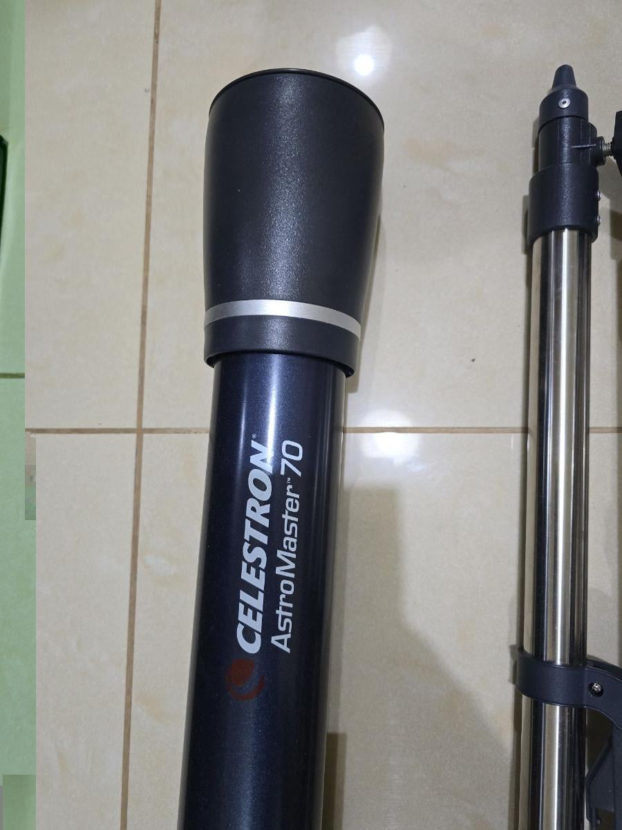 Celestron AstroMaster 70AZ Telescope - Image 4