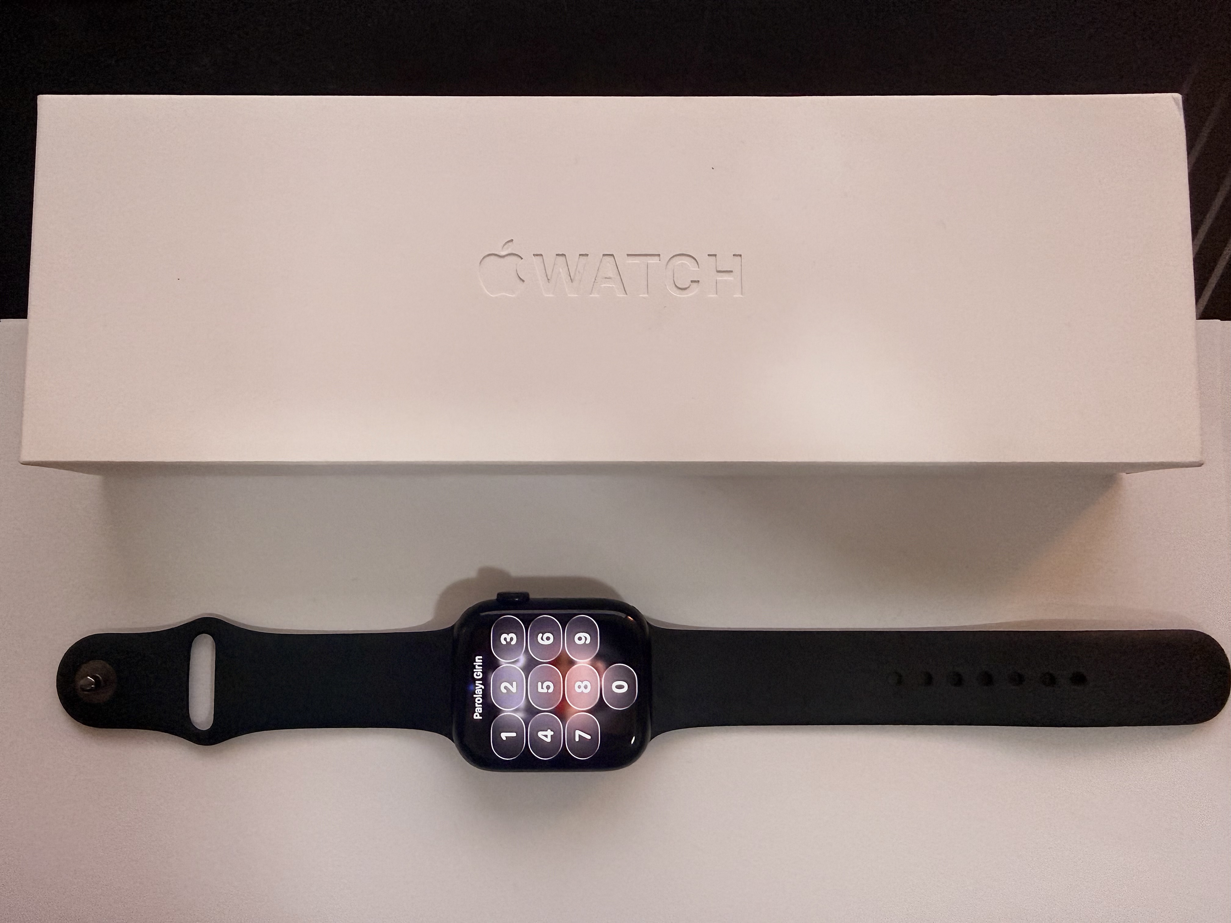 Apple Watch Series 9 – 45mm - Look New! - Image 3