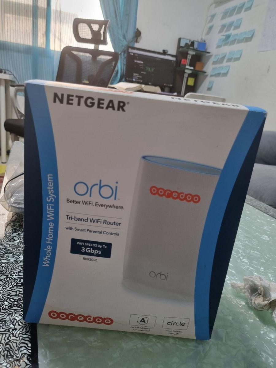 Orbi Netgear Ooredoo WiFi Router - excellent condition - Image 5