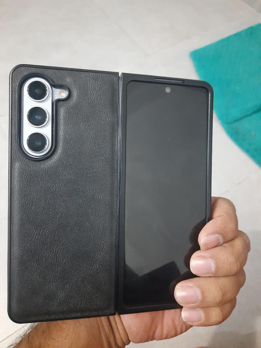 Samsung fold 5 - Image 3
