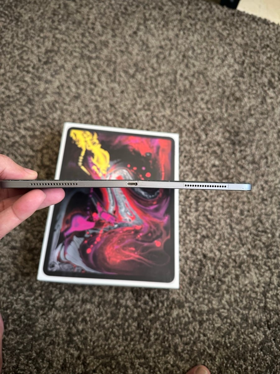 Ipad pro 12.9 inch 3rd generation - Image 3