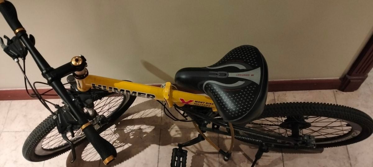 Hummer mountain bicycle - Image 1