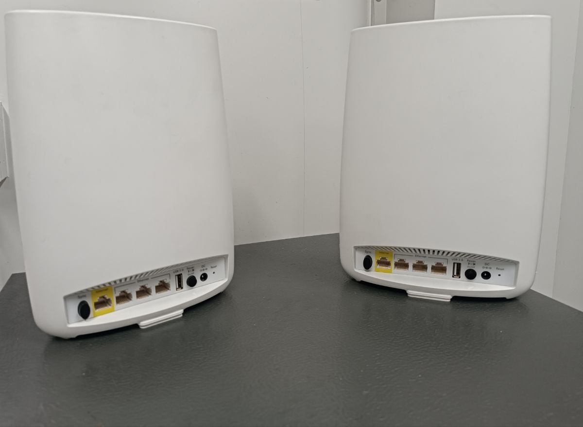 Orbi router - Image 1