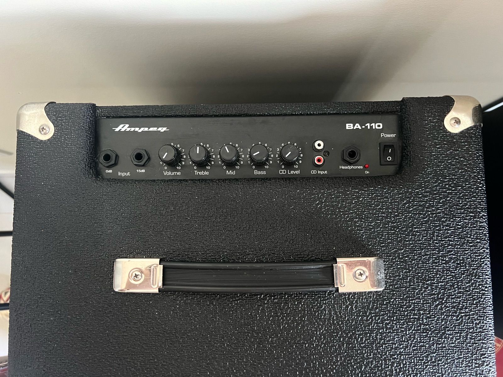 Ampeg BA-110 - Image 2