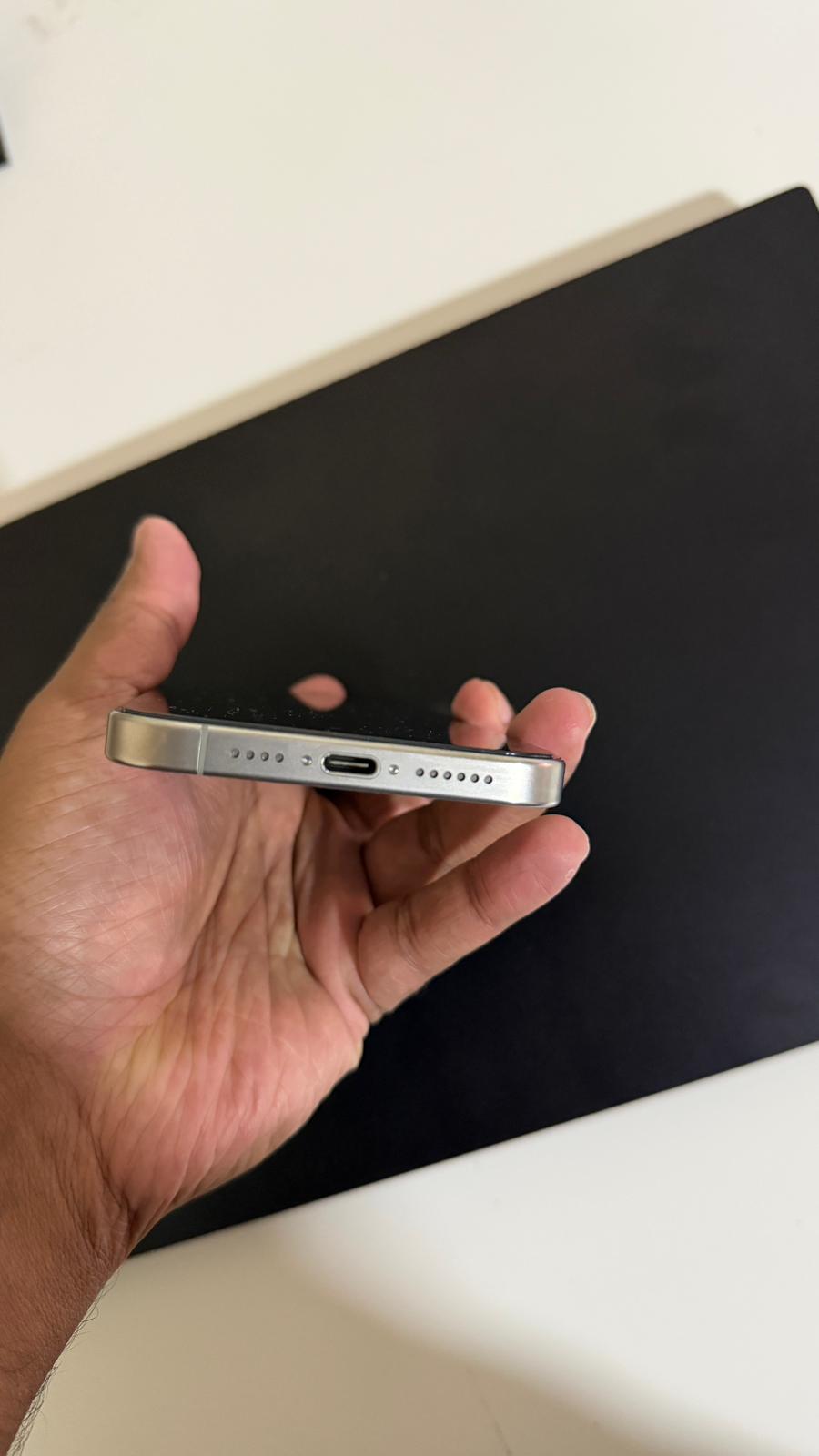 Iphone 15 Pro Max 512GB  - Image 4