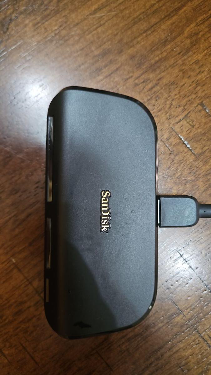 Sandisk memory card reader - Image 2