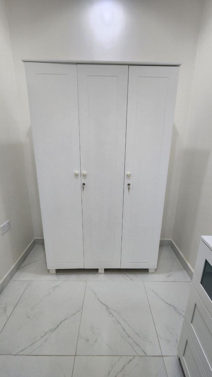 Cabinet - Image 4