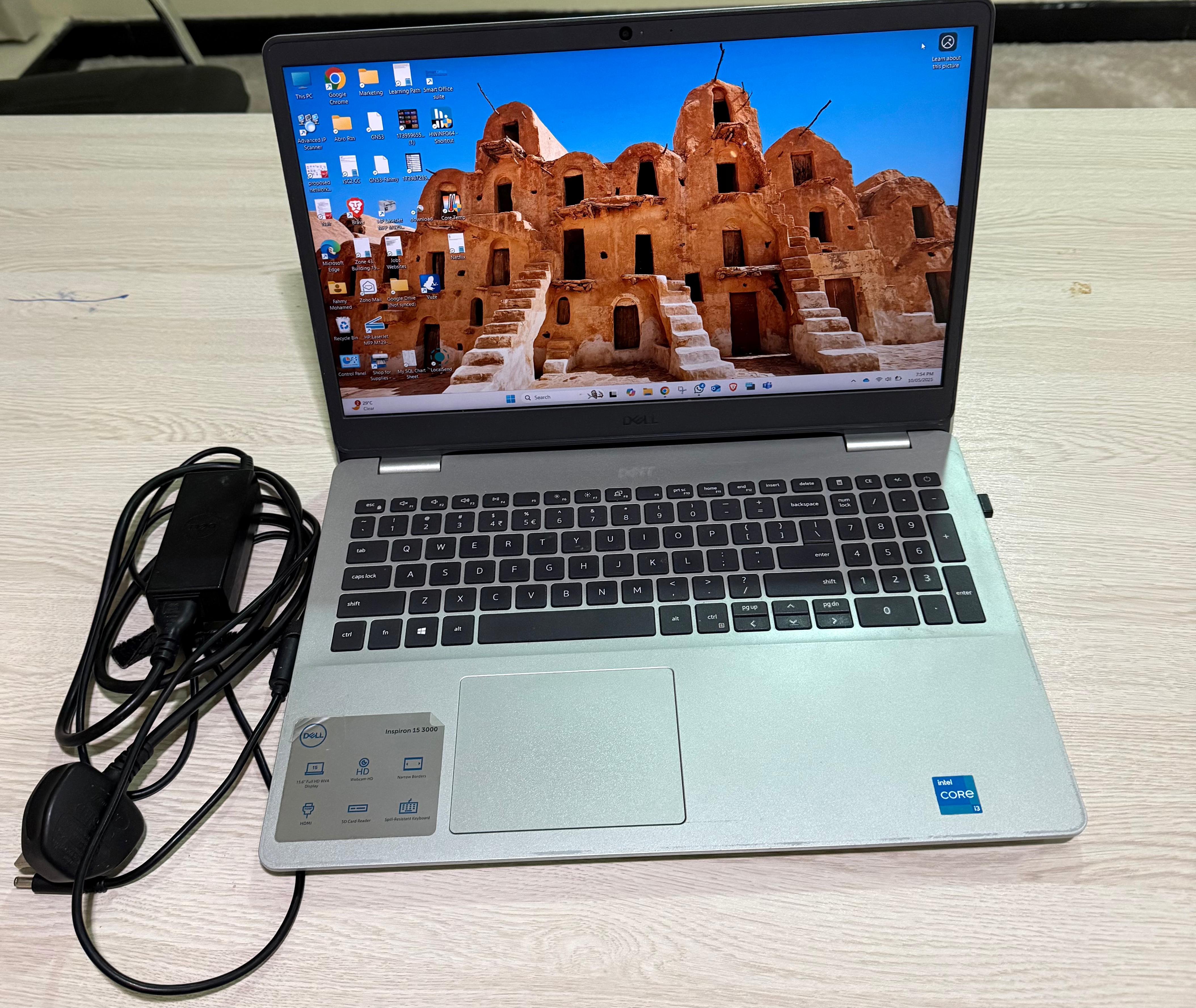 Dell Inspiron 15 3000 15.6-inch Full HD Laptop11th Gen Inter Core i3 (74476637) - Image 1
