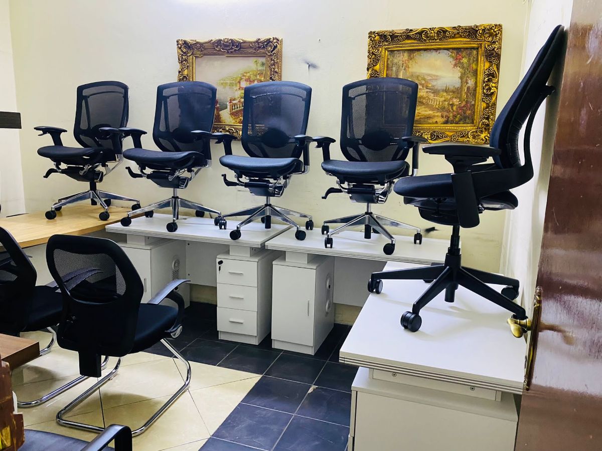 Used office desk and chair buy sell in qatar 55157083 - Image 10