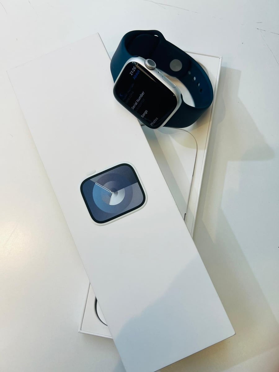 Apple Watch series 9 45mm - Image 3