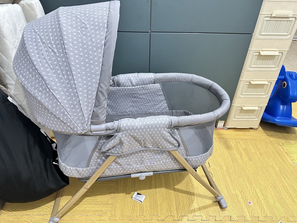 Bassinet - Image 1