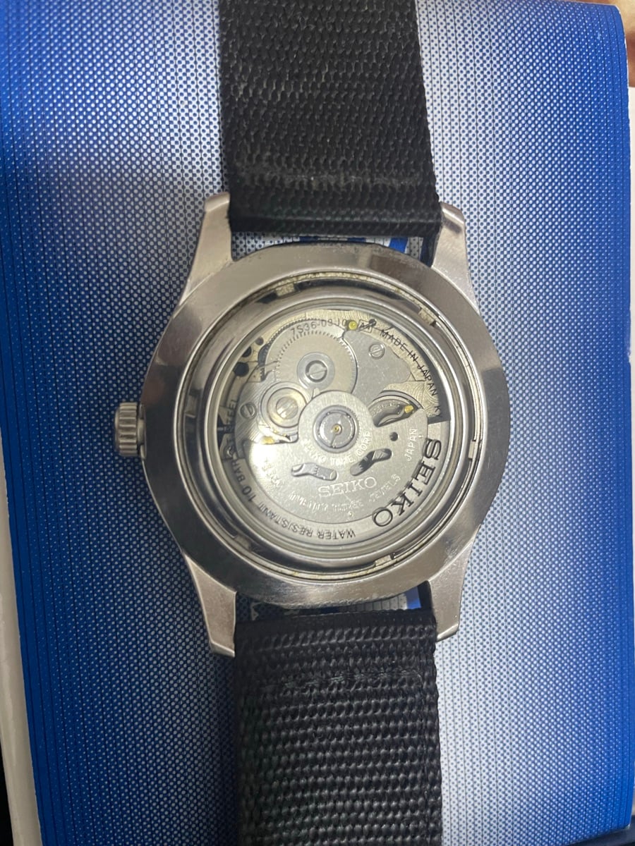 Original SEIKO 5 Sports Watch. - Image 3