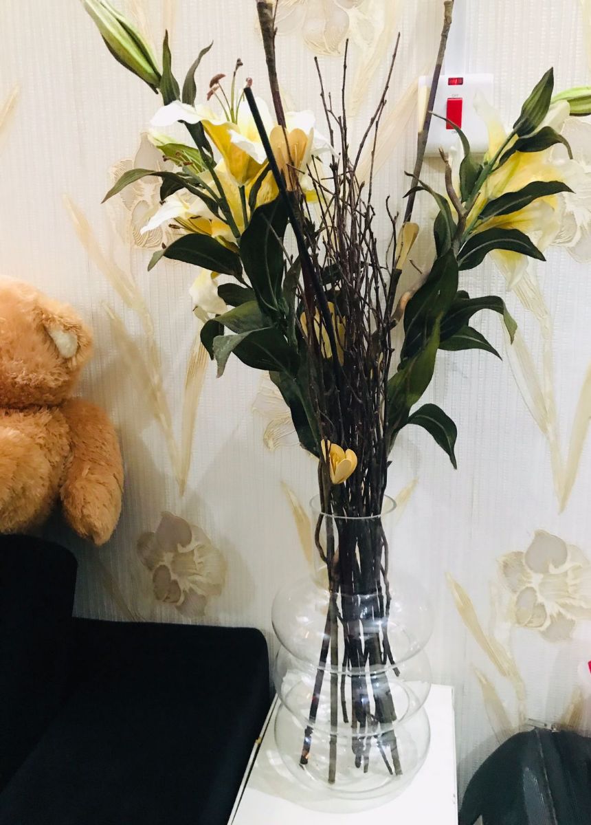 Vase with flower - Image 1