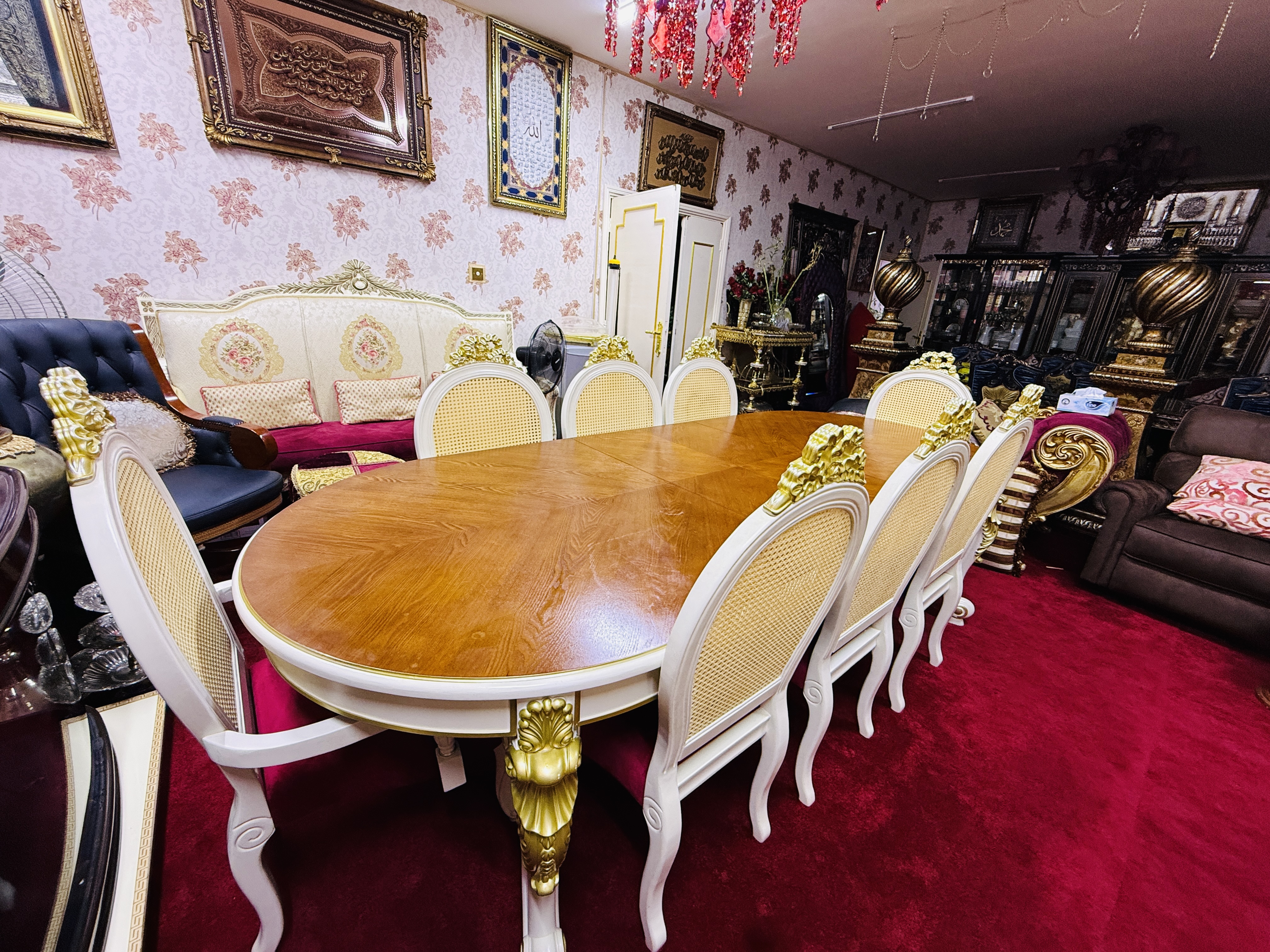 Luxury 8 Seater Dining table Flawless condition. - Image 9