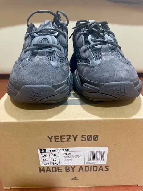 Brand new Yeezys - US mens' size 10.5 - Image 9
