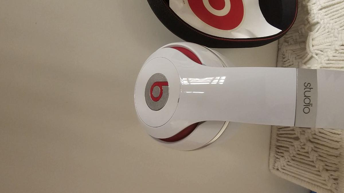 Beats Studio-3 By Dre very good condition( wired headphone) - Image 8