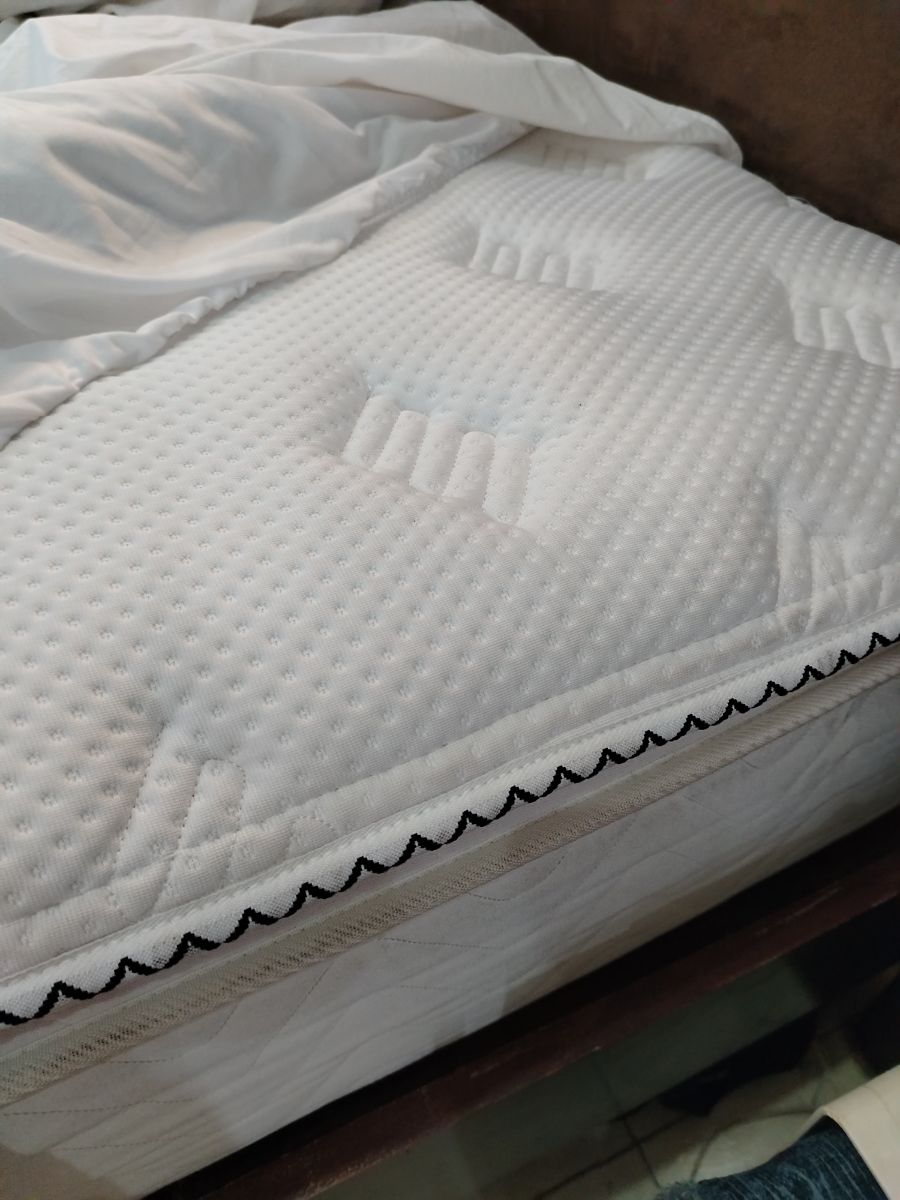 30cm 200*200 Mattress for sale - Image 2