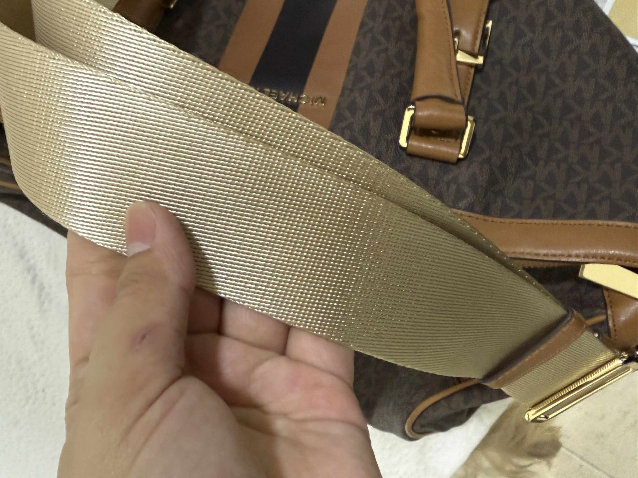 MK BEDFORD TRAVEL BAG - Image 5