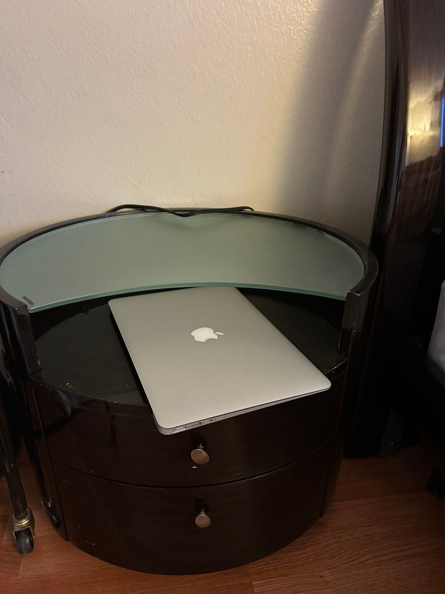 Dressing Table with Two Side Table  - Image 4