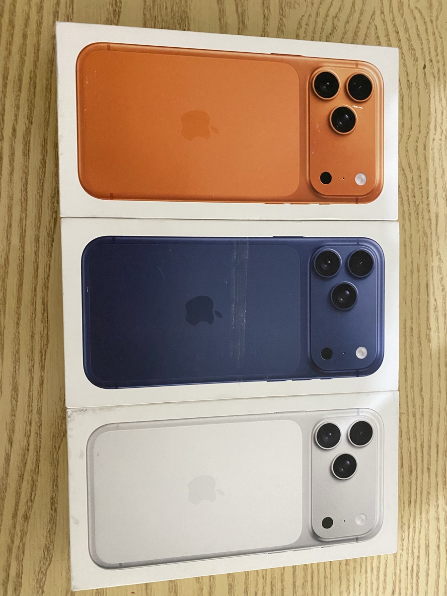 iPhone 17 Pro Max - Image 1