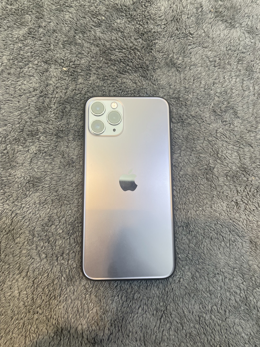 iPhone 11 Pro - Image 2