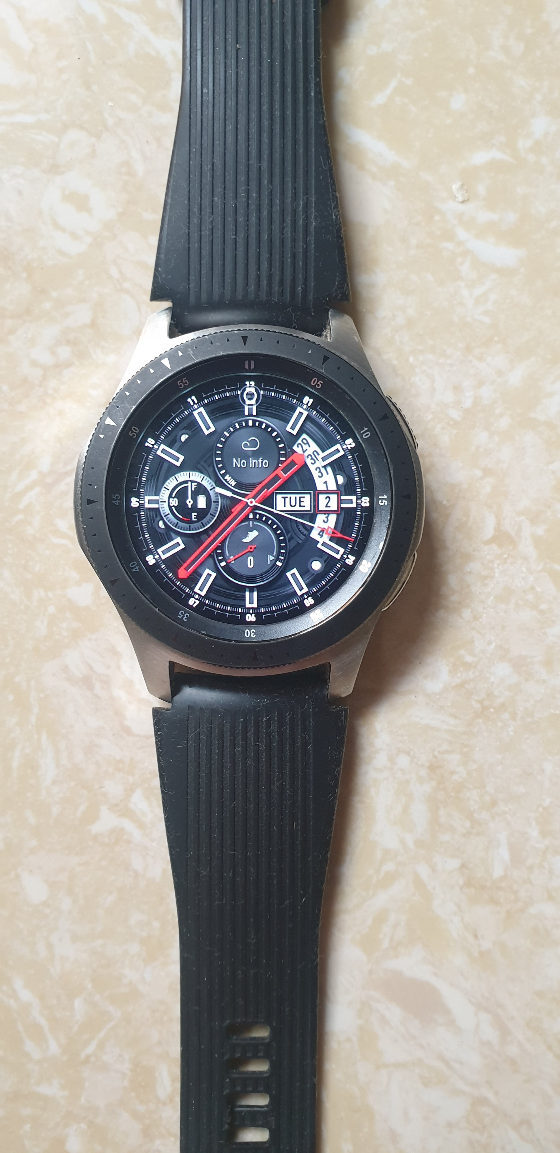 Samsung smart watch - Image 1