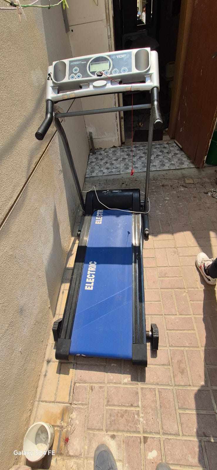 Electric treadmill - Image 3