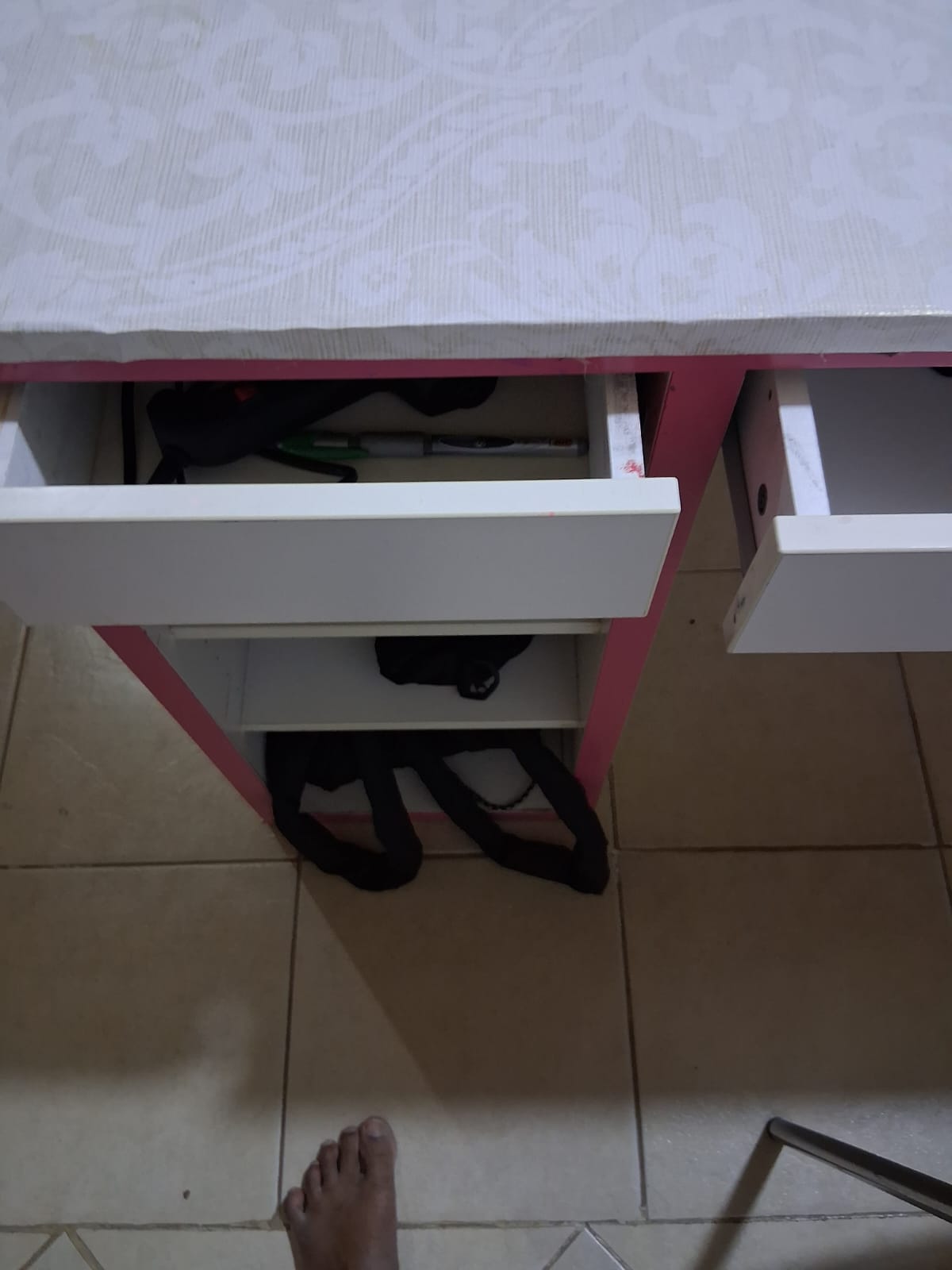 Study Table - Image 2