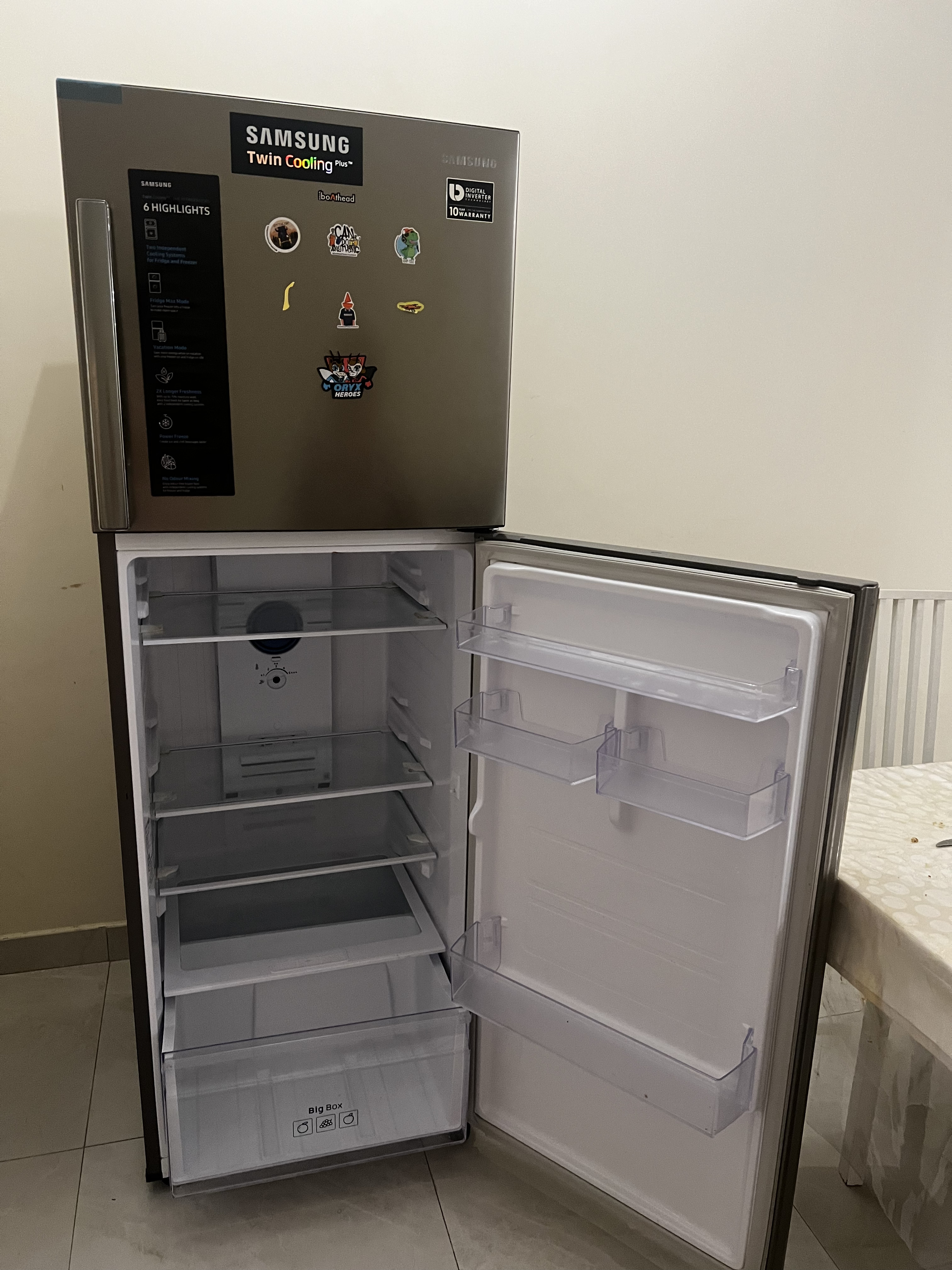 Refrigerator almost new - Image 2
