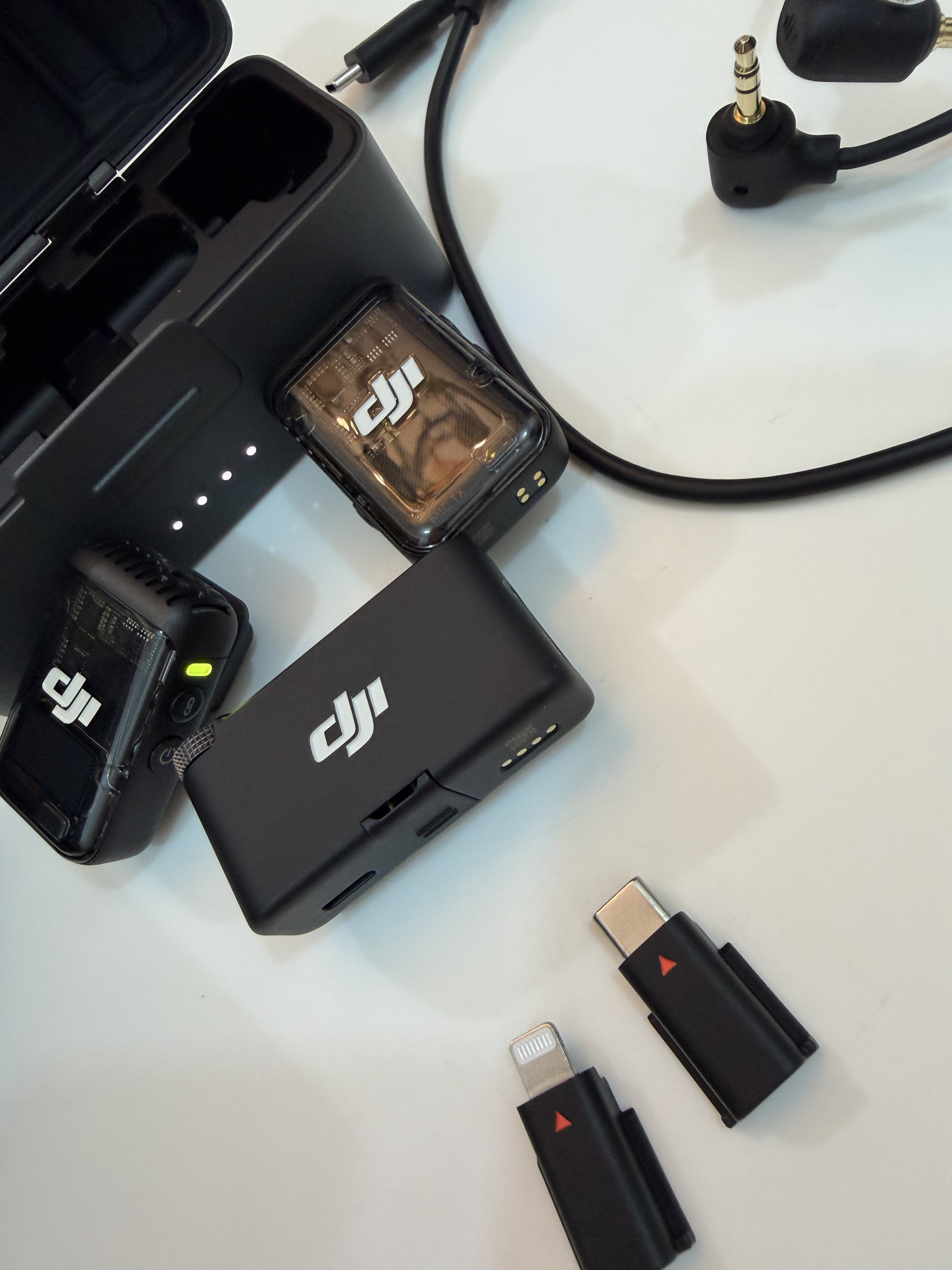 DJI 2 Wireless Microphone   - Full Kit (Like New, Without Windscreen( - Image 2