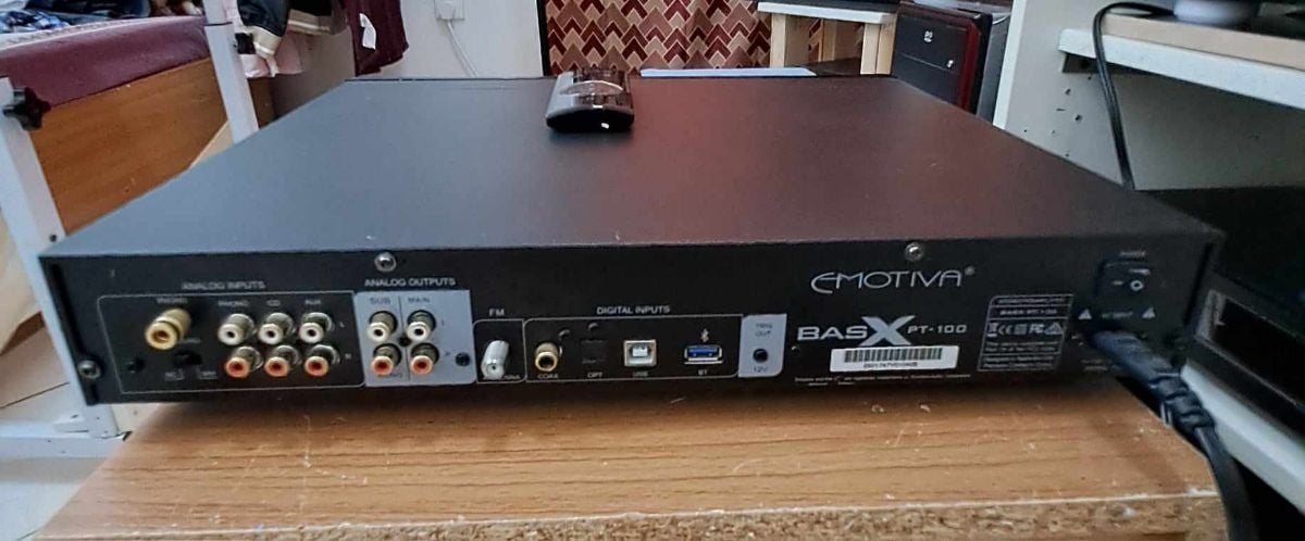 Emotiva Preamp (with digital inputs) & Creek Power amp - Image 6