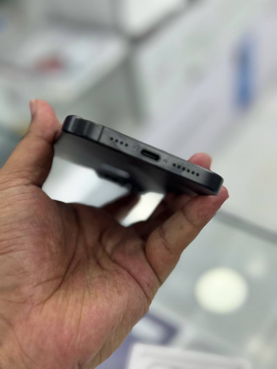 iPhone 15 Pro max black - Image 3