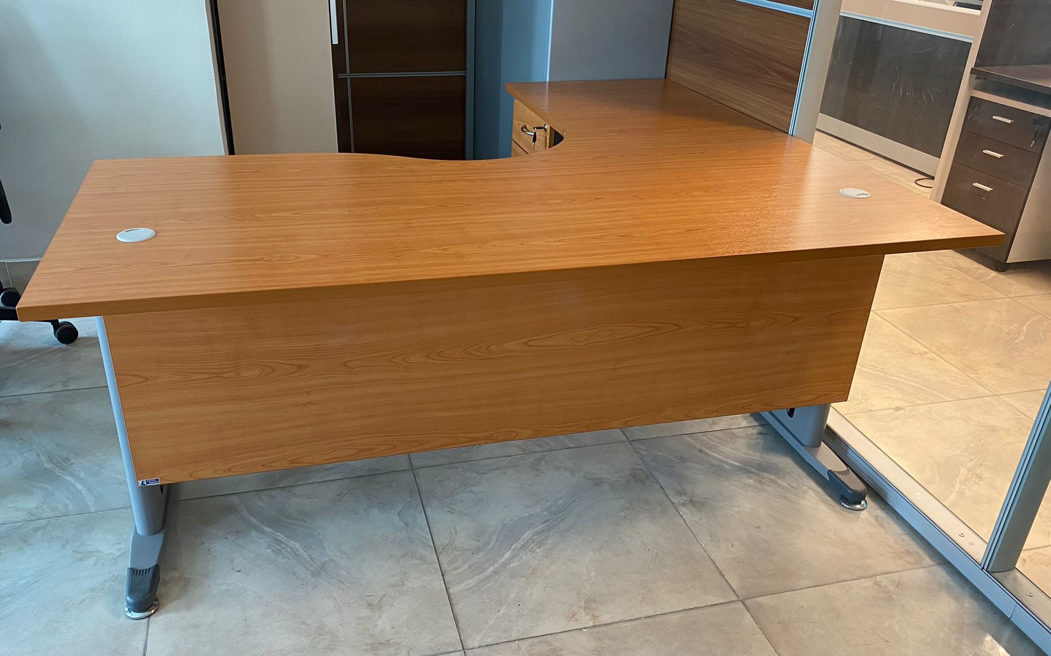 OFFICE DESK L shape desk Curved  - Image 2