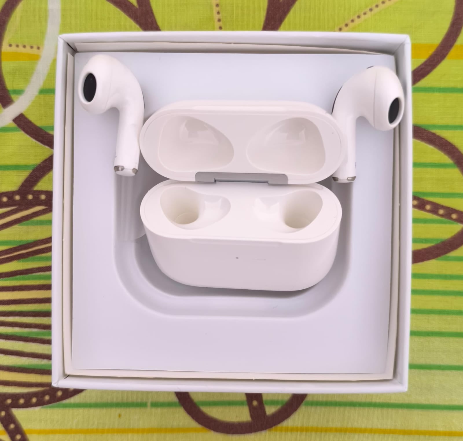 Apple Airpods Gen2 1:1 Master copy with logo - Image 6