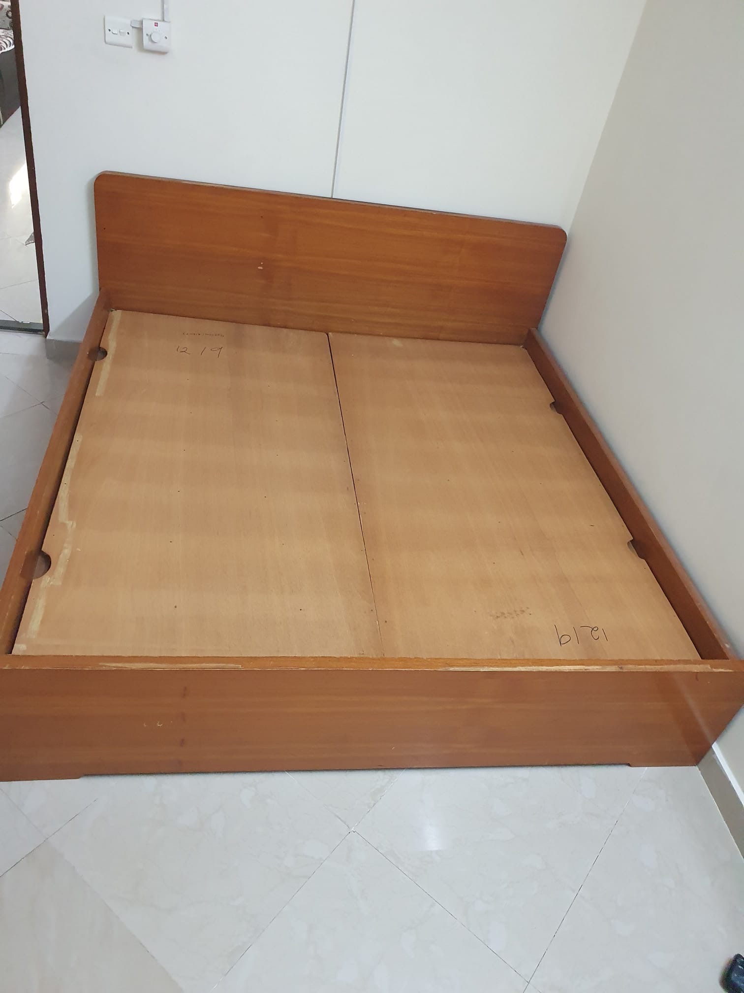 Wooden Bed   - Image 4