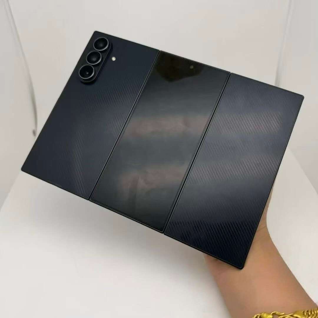 Samsung Tri-Fold 16+512 | Activated Only - Image 1