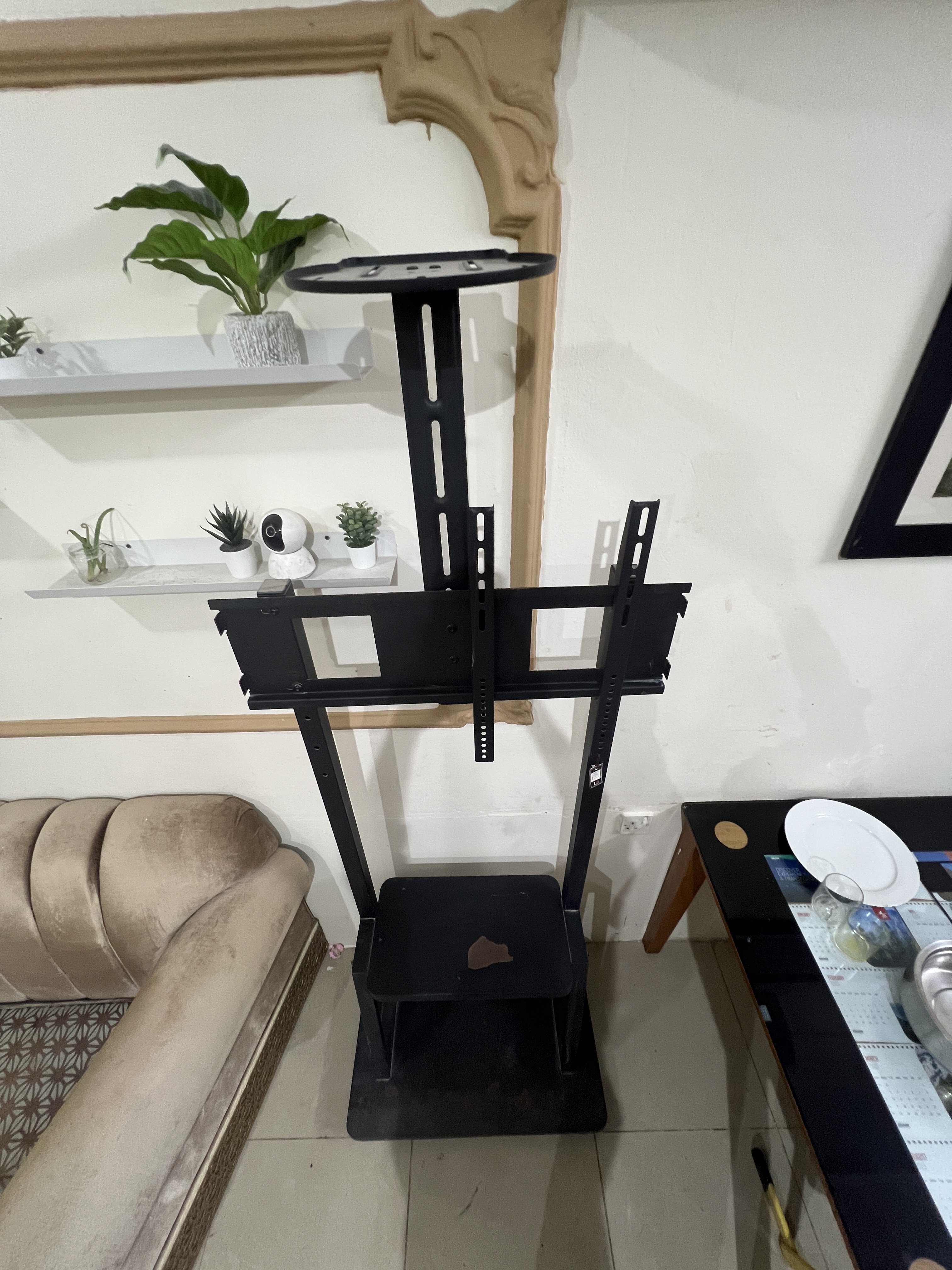 TV Stand (big and strong) - Image 2