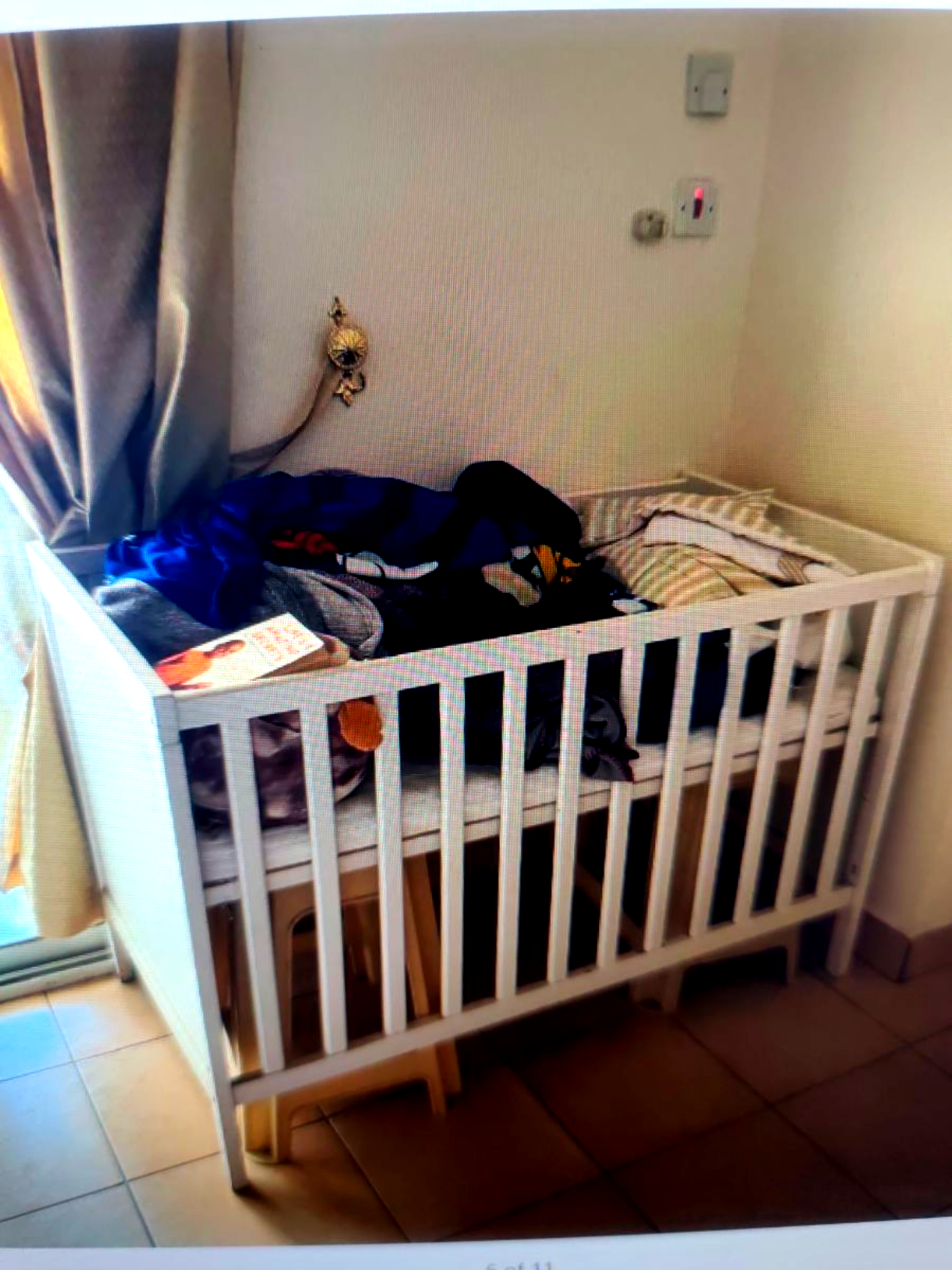 2Bedroom Set, 1Baby Cot and Sofa Set - Image 6
